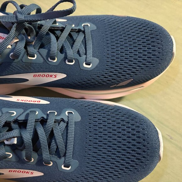 WORN 1X Womens Brooks Ghost 15 Running Shoes Size 11 B 1203801B497 - Picture 8 of 12